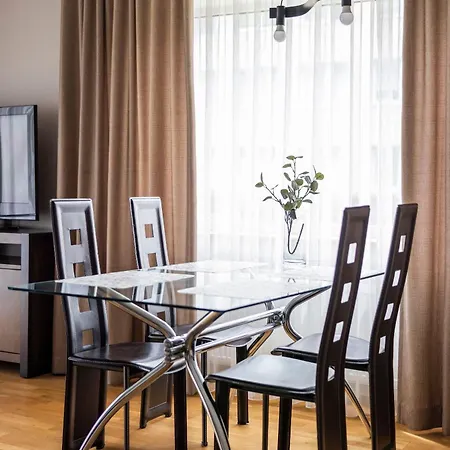 Apartman Premium Living With Sauna, Balcony And Parking *